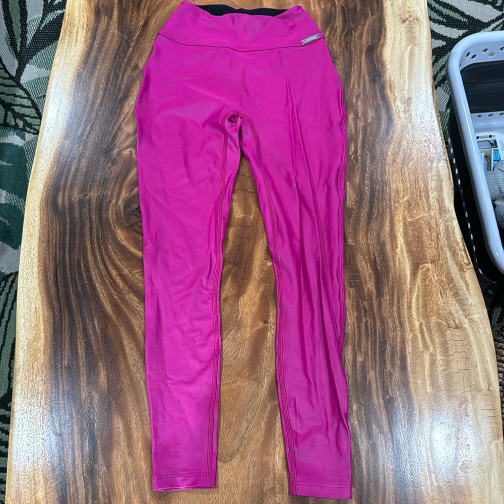 Bombshell Sportswear Hot Pink Leggings